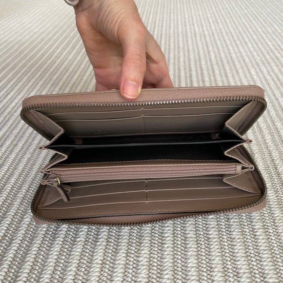 GUCCI GG Marmont Small Matelasse Shoulder Bag and Zip Wallet - Porcelain Rose - Picture 9 of 11